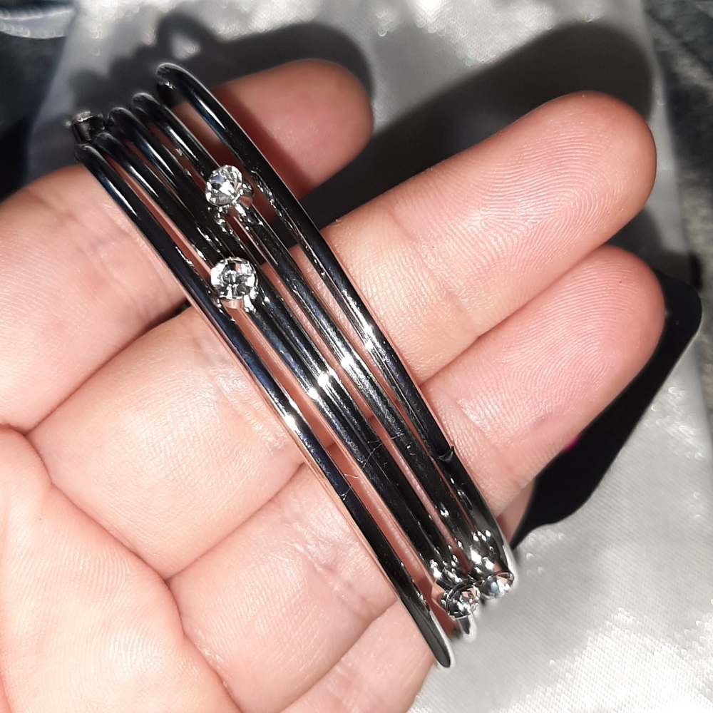 Bangles